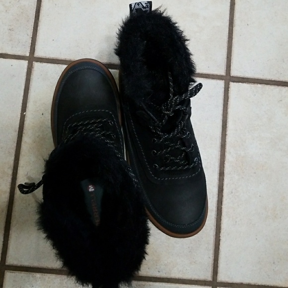 Boots - Picture 5 of 6